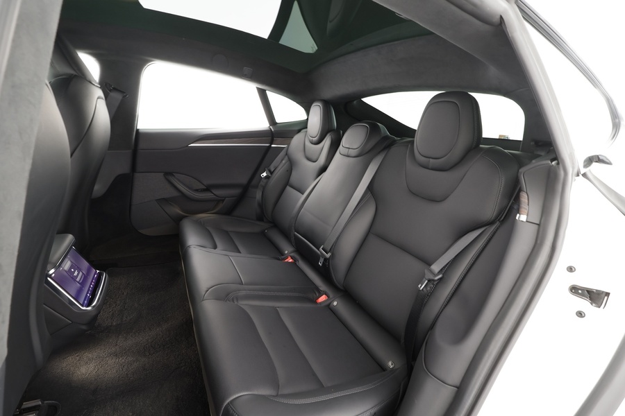 Tesla Model S vaihtoauto