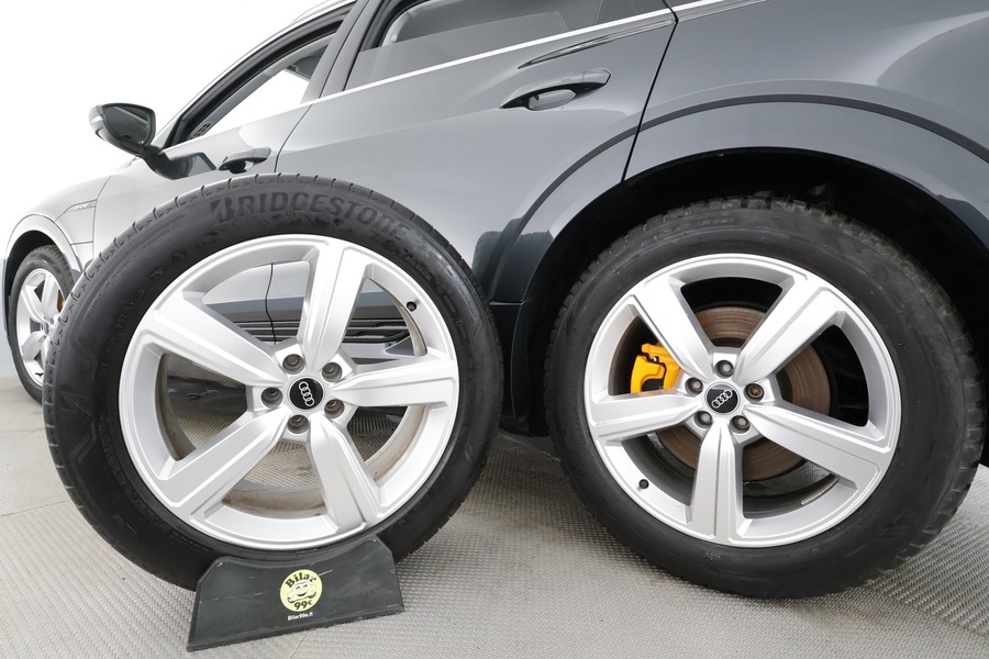 Audi e-tron vaihtoauto