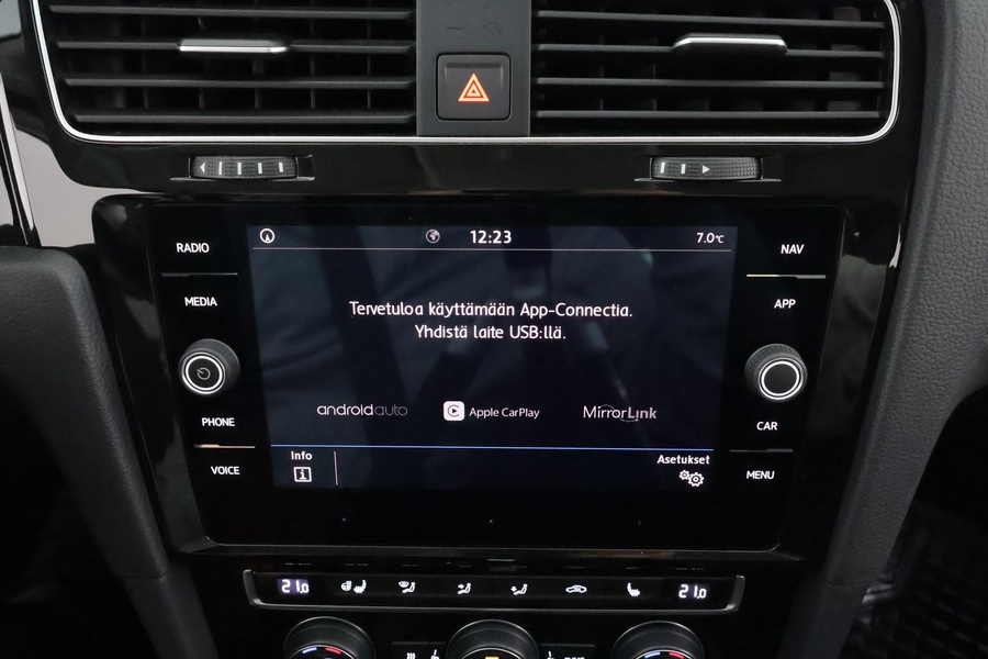 Volkswagen Golf vaihtoauto