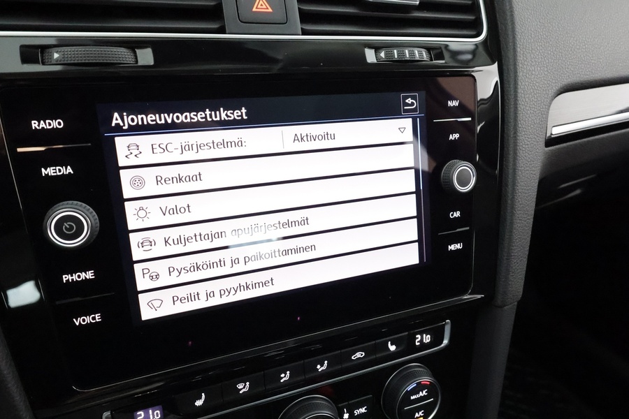 Volkswagen Golf vaihtoauto