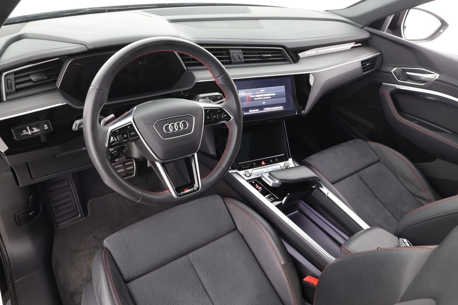 Audi Q8 e-tron vaihtoauto