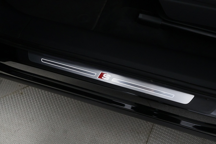 Audi Q8 e-tron vaihtoauto