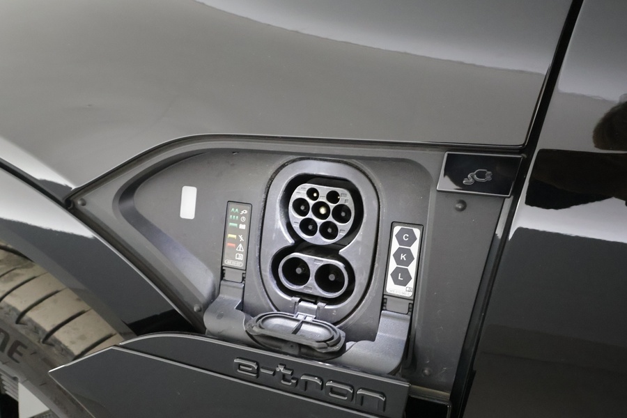 Audi Q8 e-tron vaihtoauto