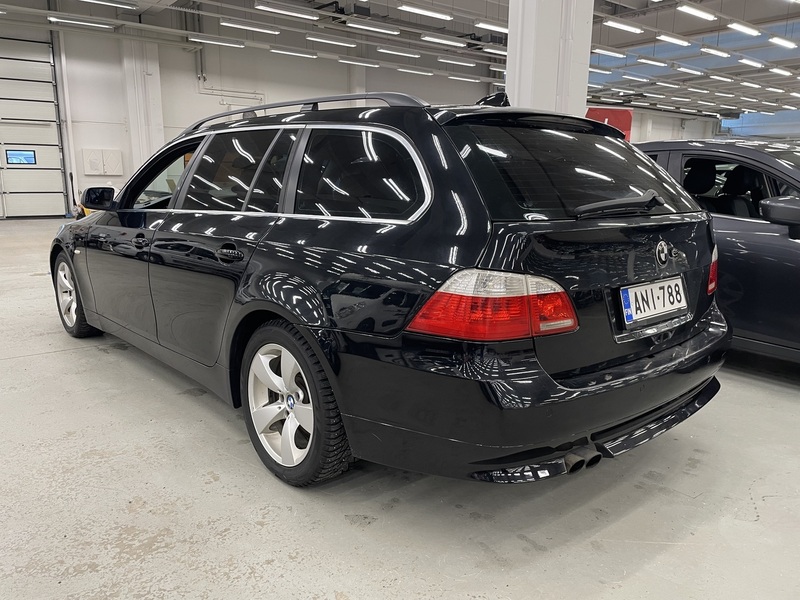 BMW 523 vaihtoauto