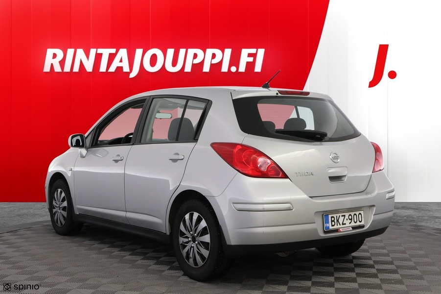 Nissan Tiida vaihtoauto