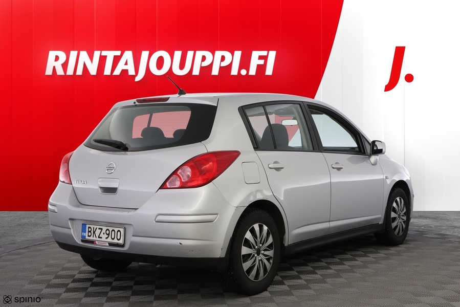 Nissan Tiida vaihtoauto
