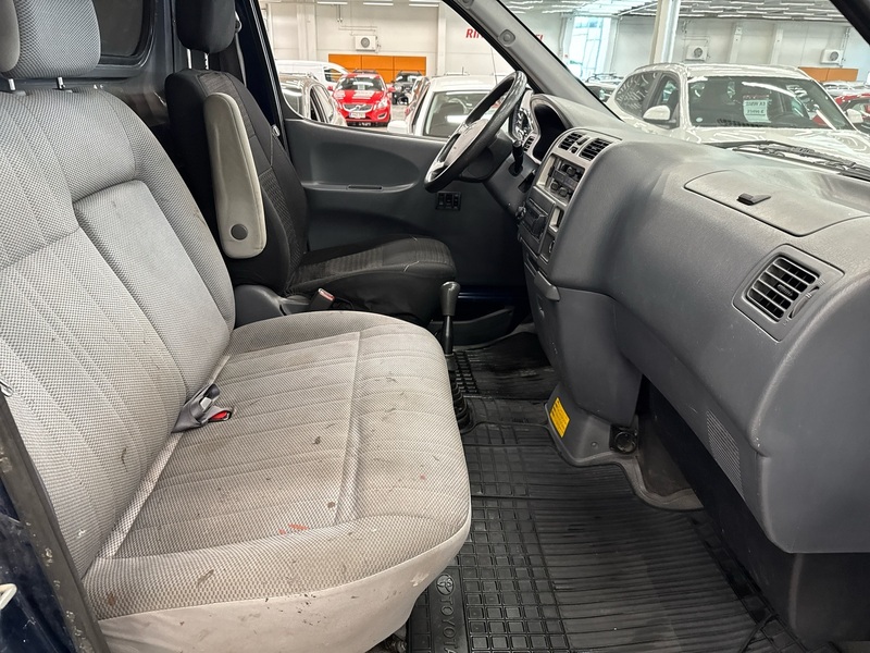 Toyota Hiace vaihtoauto