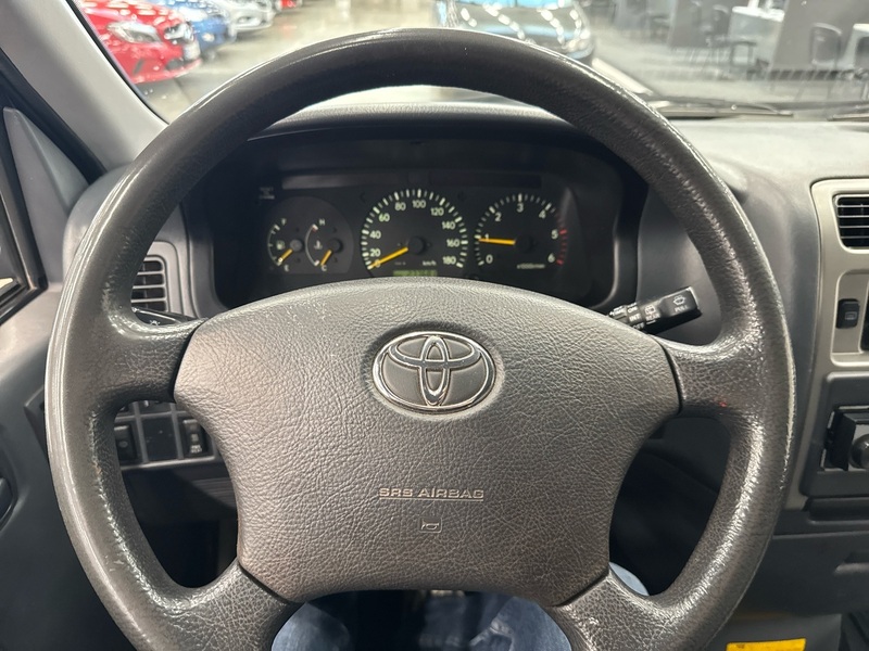 Toyota Hiace vaihtoauto