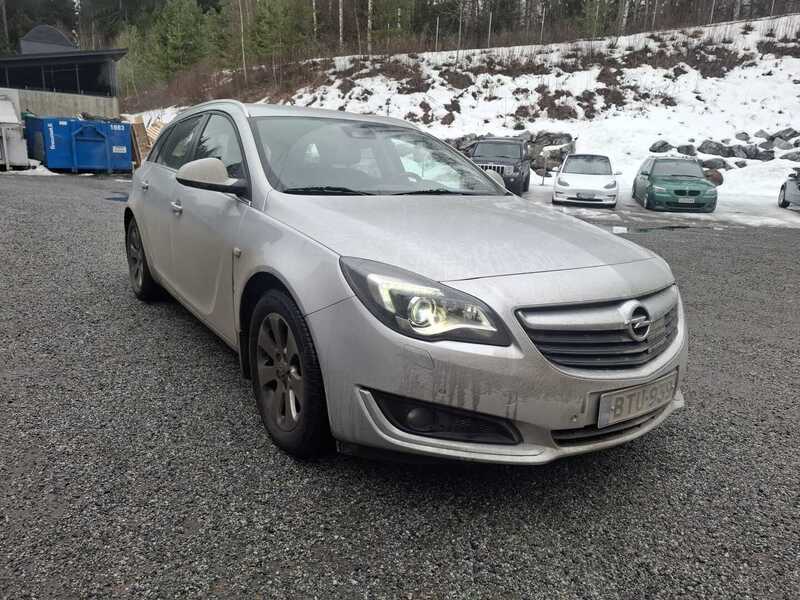 Opel Insignia vaihtoauto