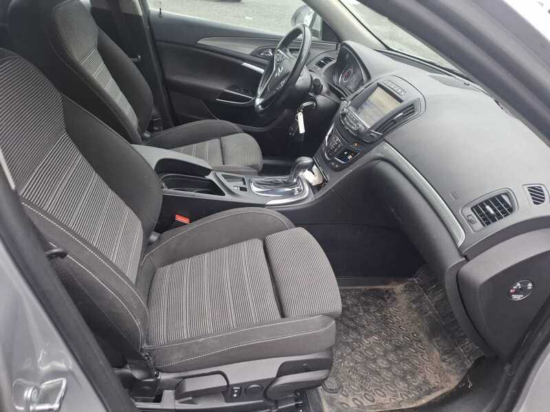 Opel Insignia vaihtoauto