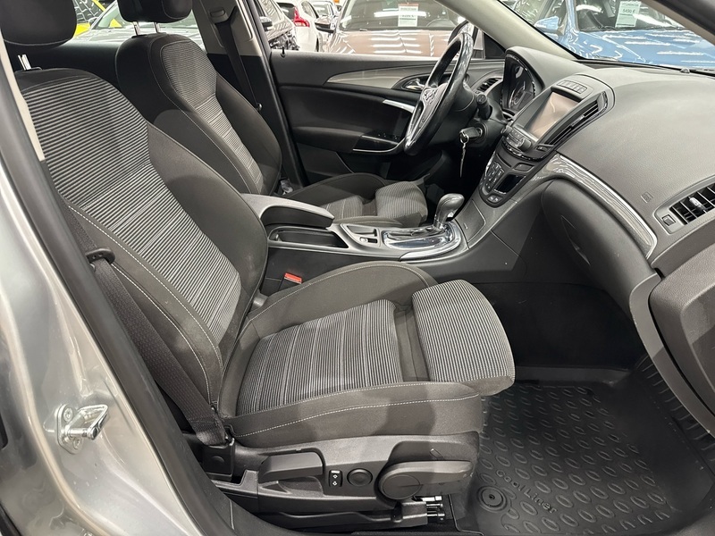 Opel Insignia vaihtoauto