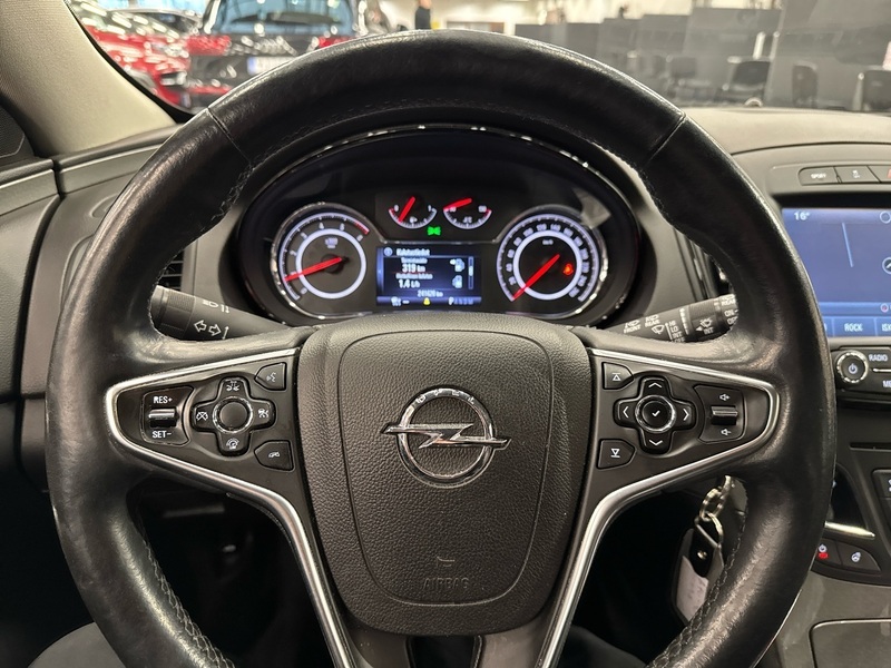 Opel Insignia vaihtoauto