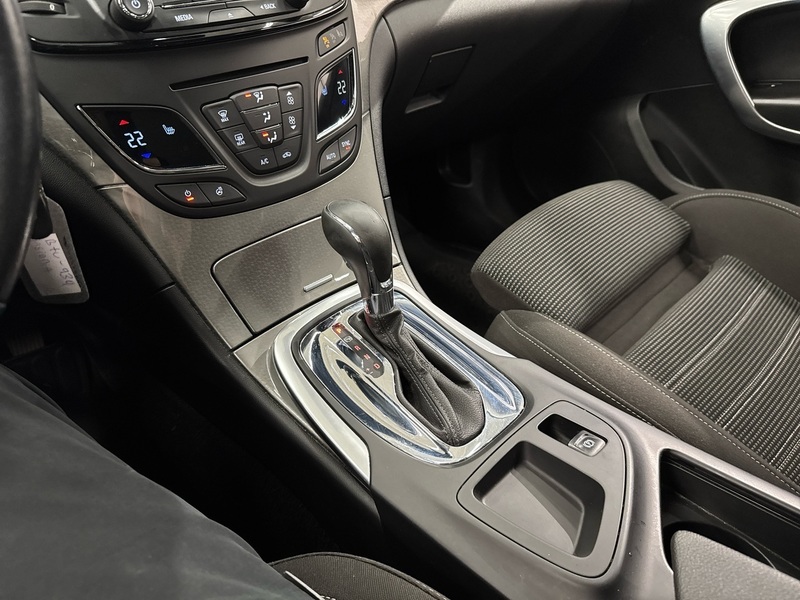 Opel Insignia vaihtoauto