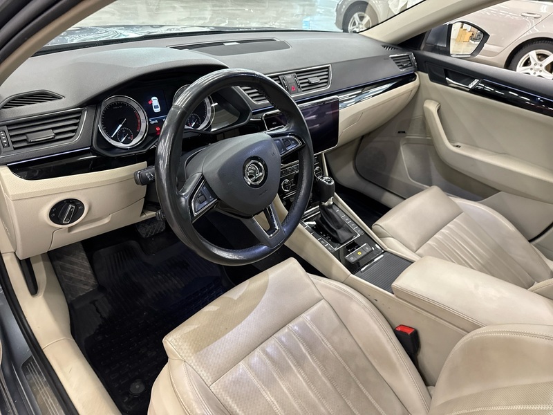 Skoda Superb vaihtoauto