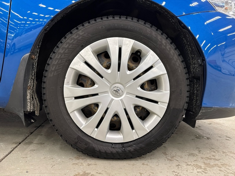 Toyota Auris vaihtoauto