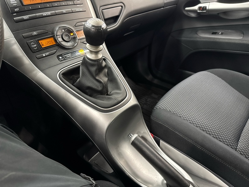 Toyota Auris vaihtoauto