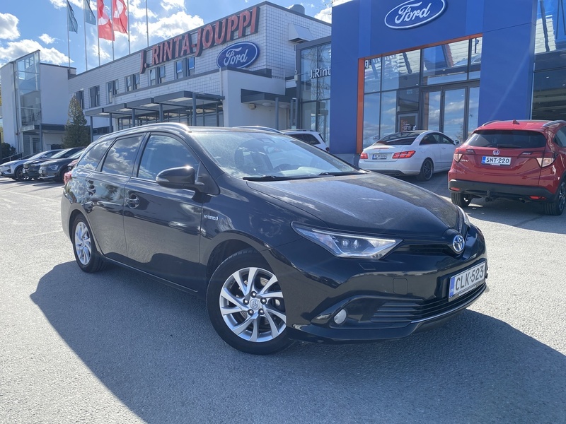 Toyota Auris vaihtoauto