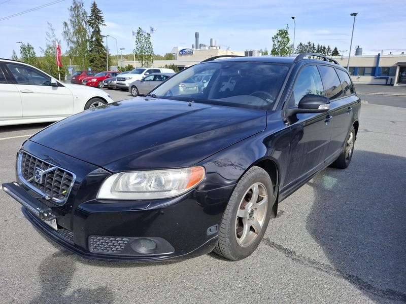 Volvo V70 vaihtoauto