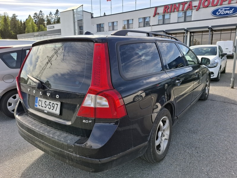 Volvo V70 vaihtoauto