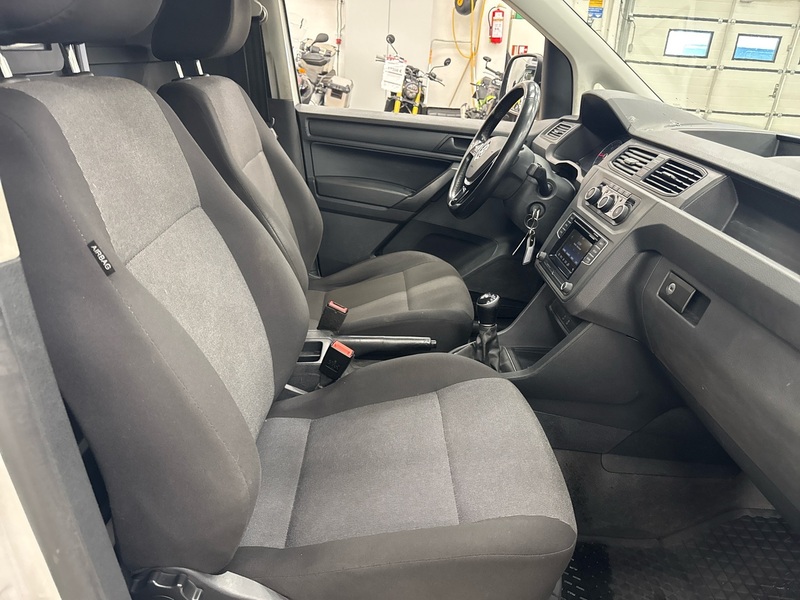 Volkswagen Caddy Maxi vaihtoauto