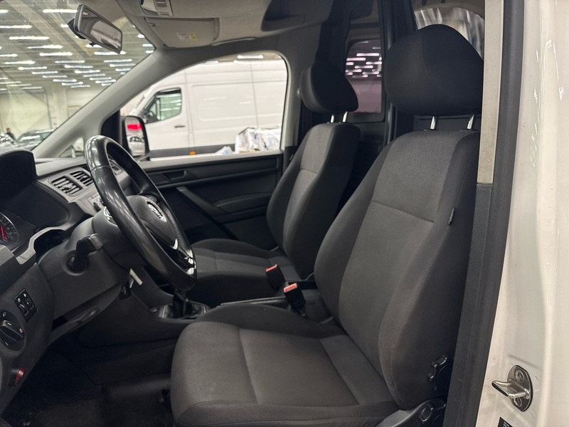 Volkswagen Caddy Maxi vaihtoauto