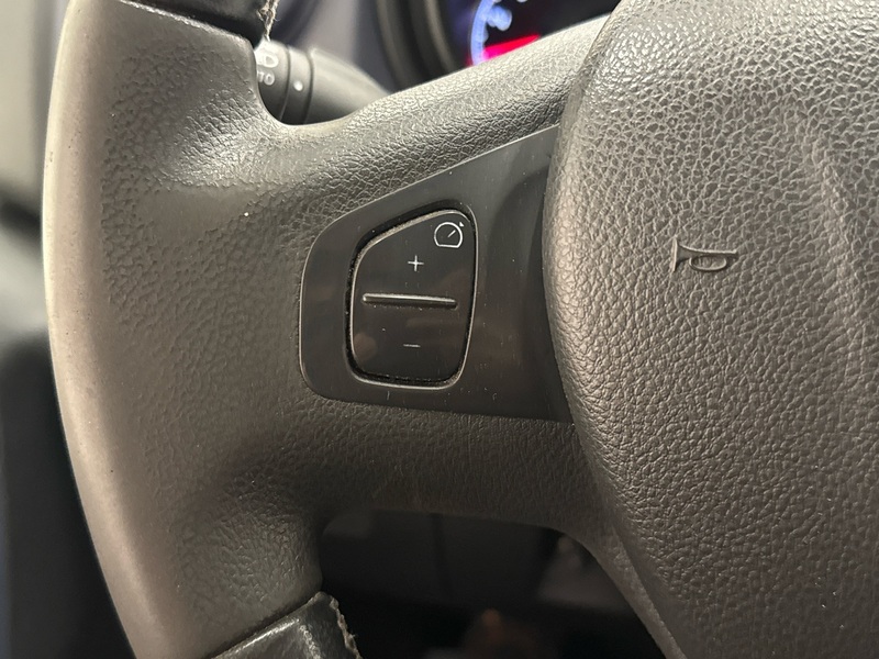 Opel Vivaro vaihtoauto