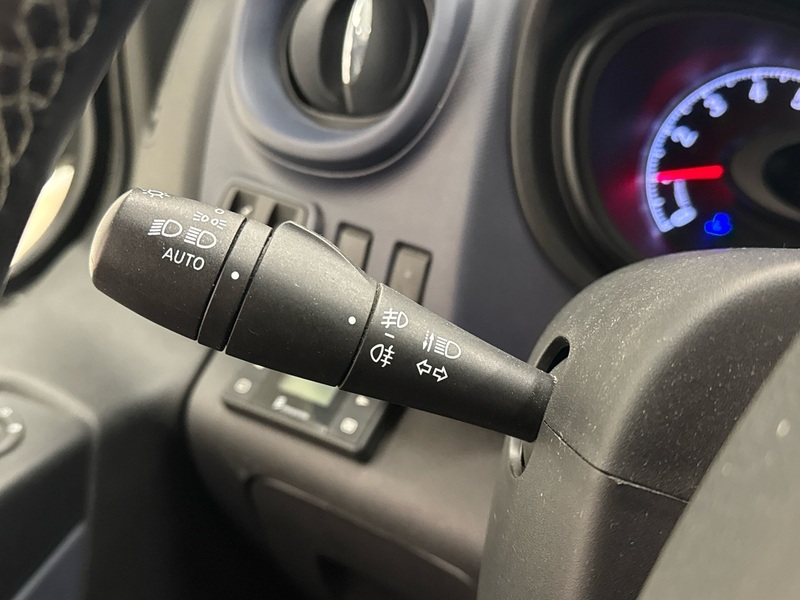 Opel Vivaro vaihtoauto