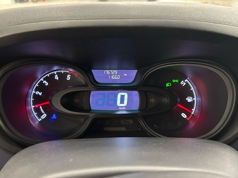 Opel Vivaro vaihtoauto