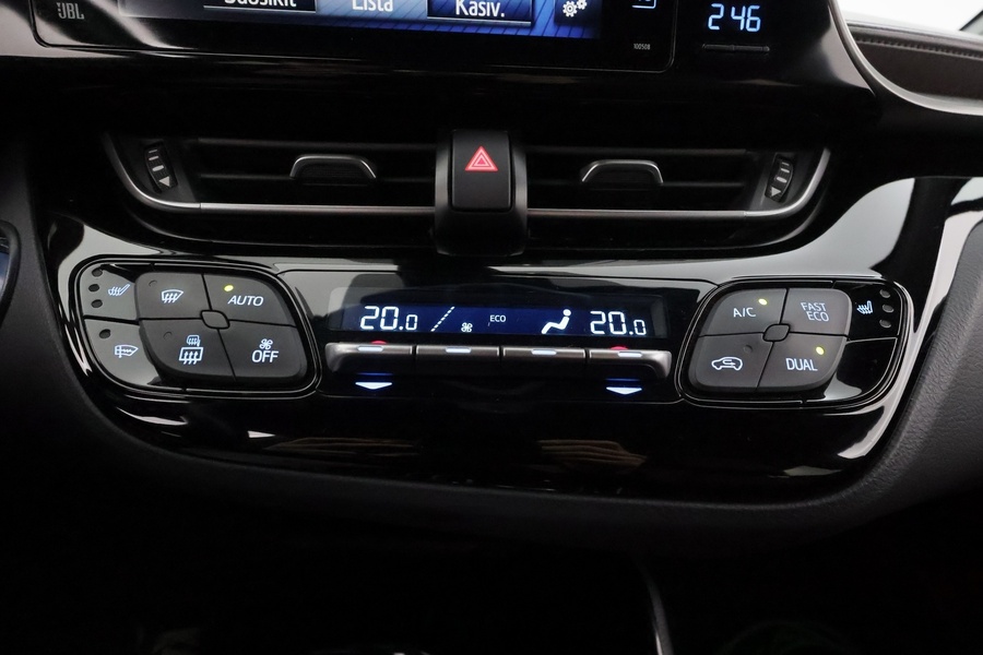 Toyota C-HR vaihtoauto