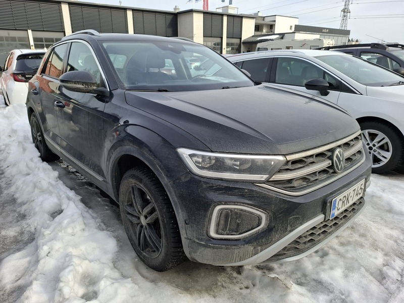 Volkswagen T-Roc vaihtoauto
