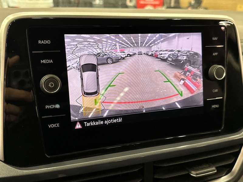 Volkswagen T-Roc vaihtoauto