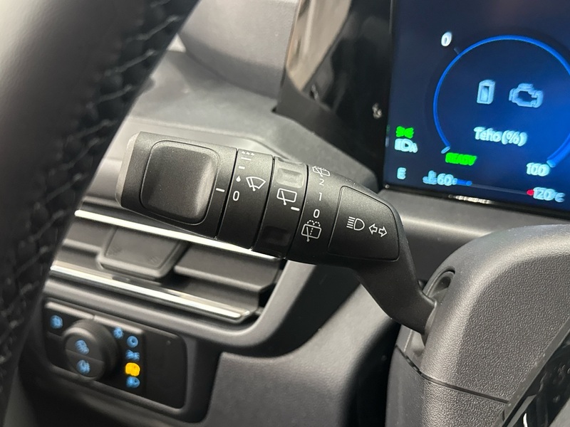 Ford Tourneo Custom vaihtoauto
