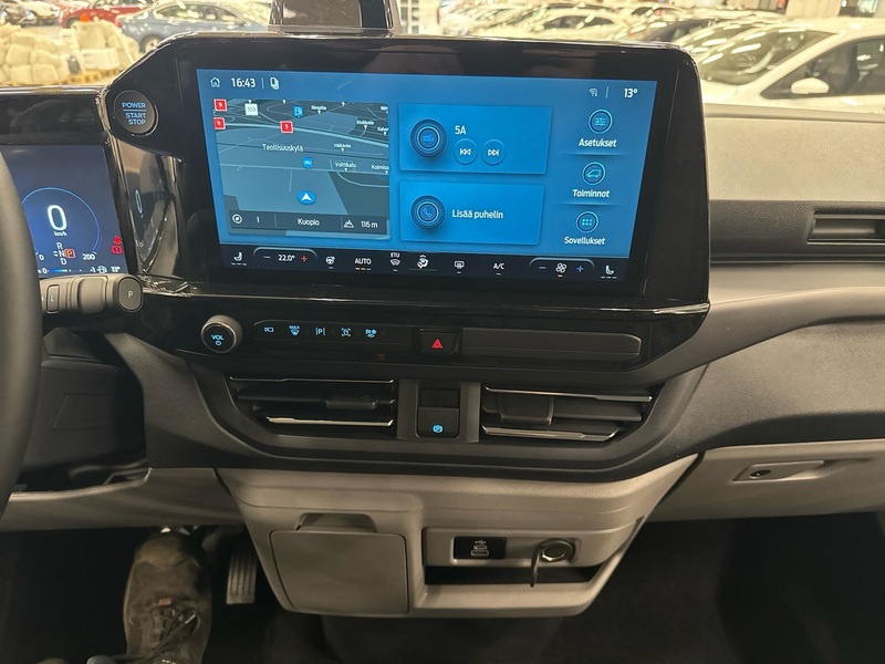 Ford Tourneo Custom vaihtoauto