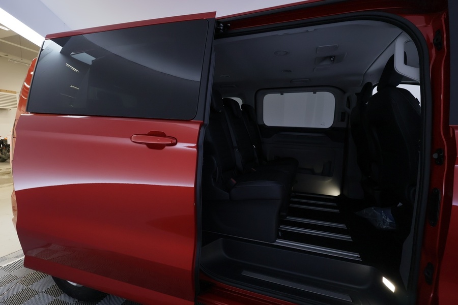 Ford Tourneo Custom vaihtoauto
