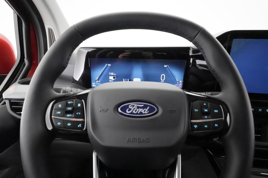 Ford Tourneo Custom vaihtoauto