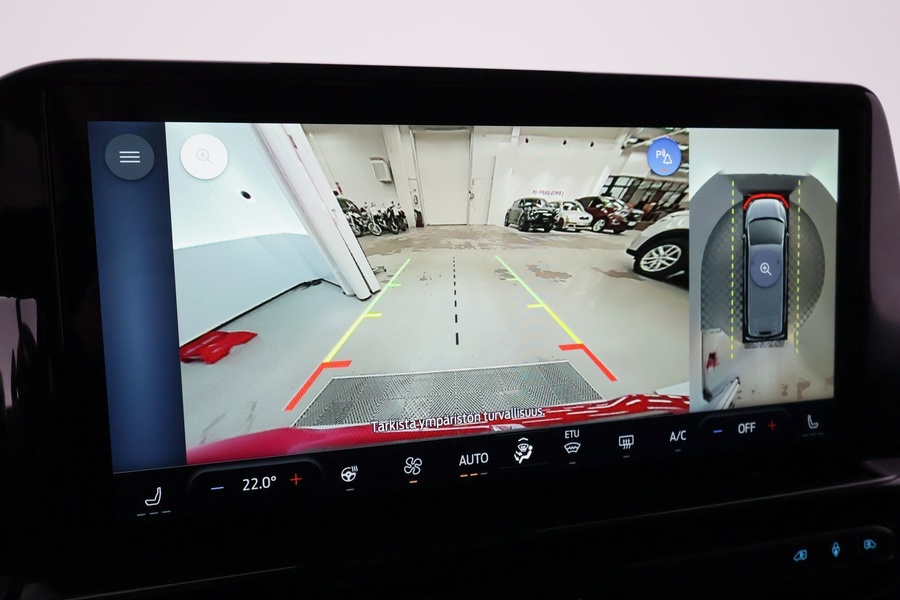 Ford Tourneo Custom vaihtoauto