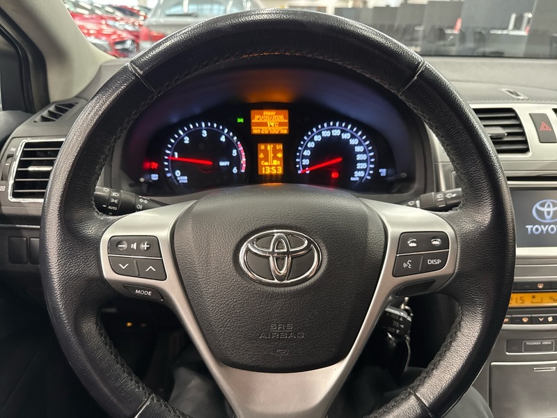 Toyota Avensis vaihtoauto
