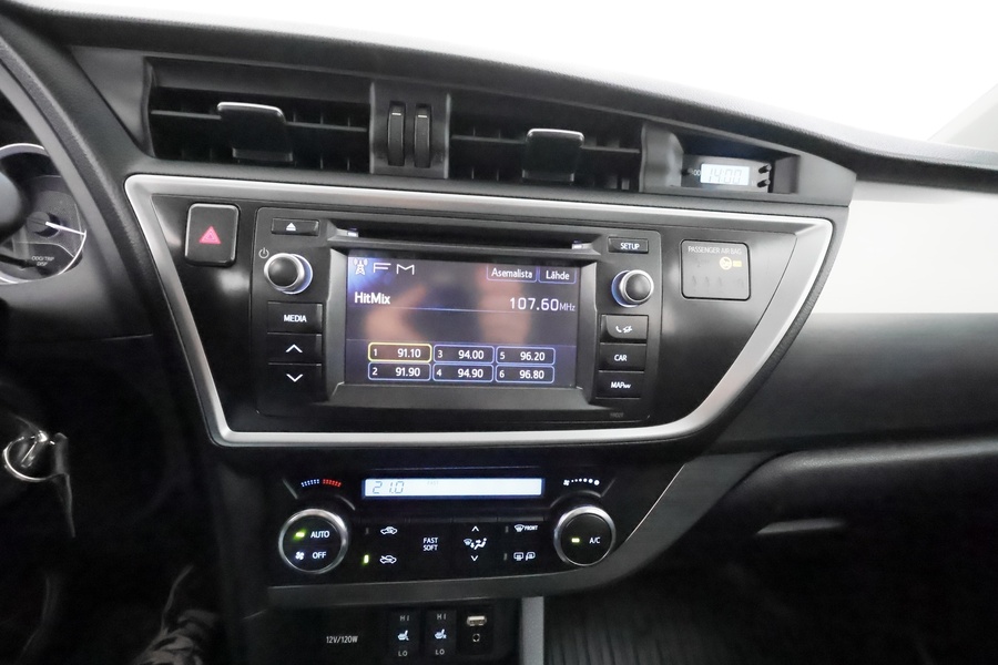 Toyota Auris vaihtoauto