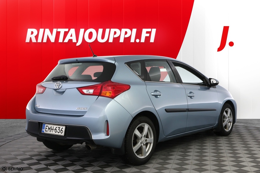 Toyota Auris vaihtoauto