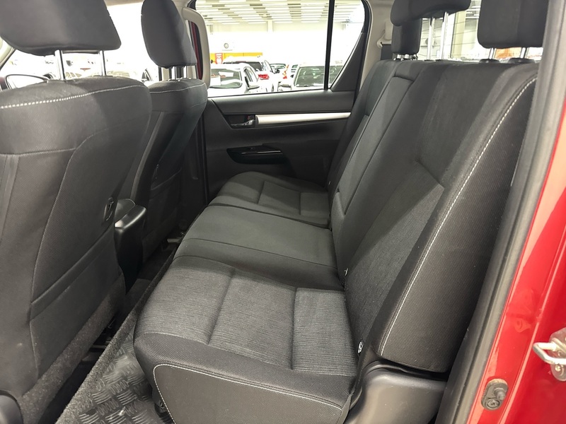 Toyota Hilux vaihtoauto