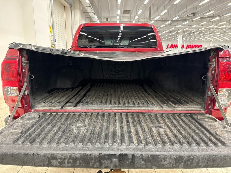 Toyota Hilux vaihtoauto