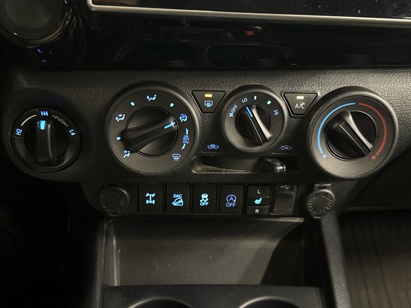 Toyota Hilux vaihtoauto