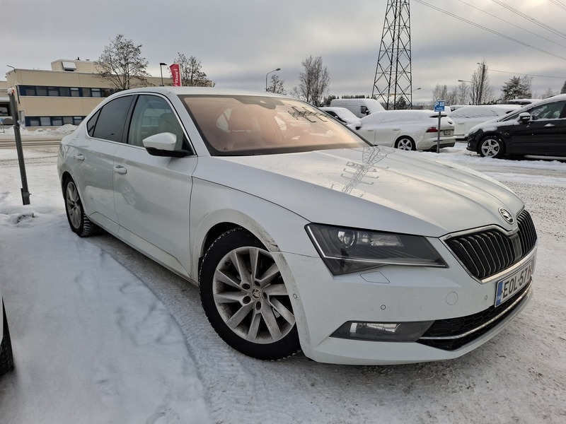 Skoda Superb vaihtoauto