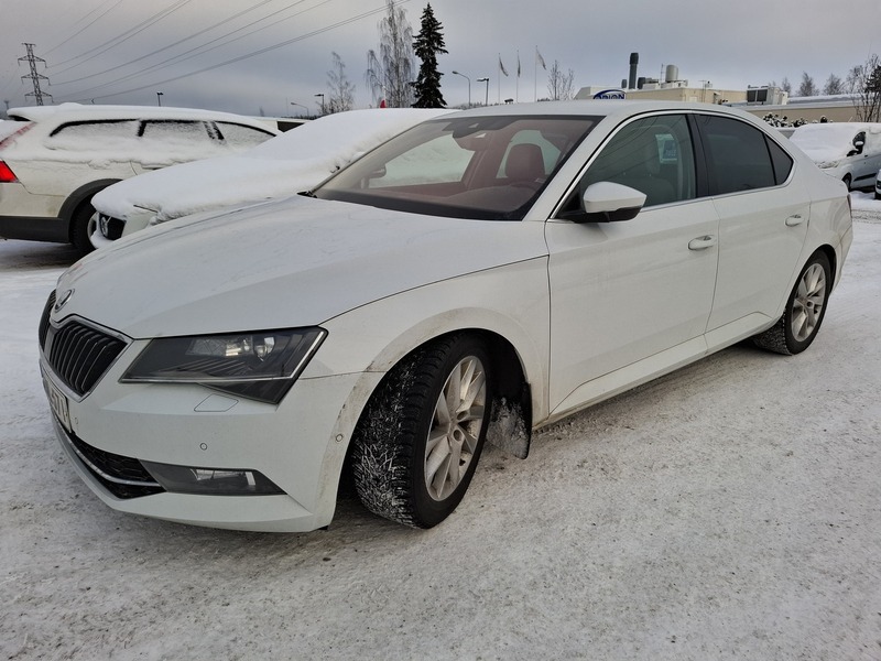 Skoda Superb vaihtoauto