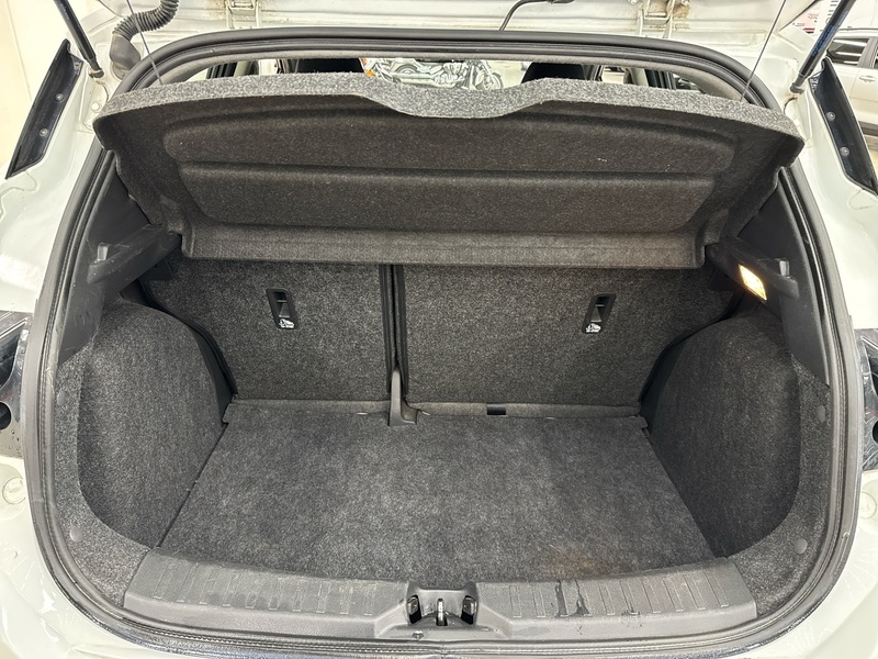 Nissan Micra vaihtoauto