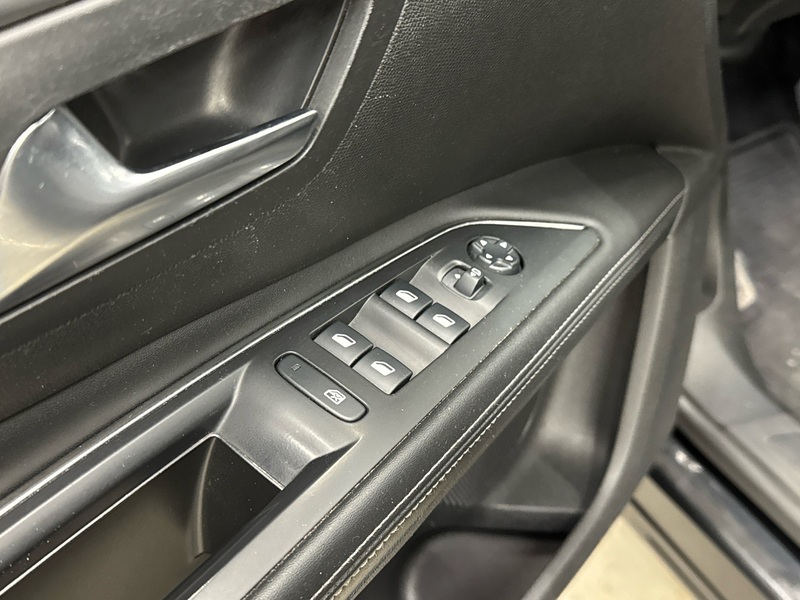 Peugeot 5008 vaihtoauto