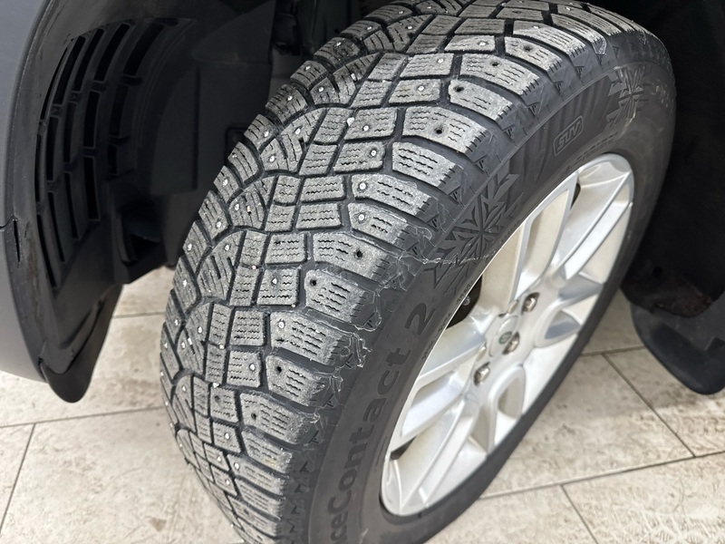 Land Rover Defender vaihtoauto