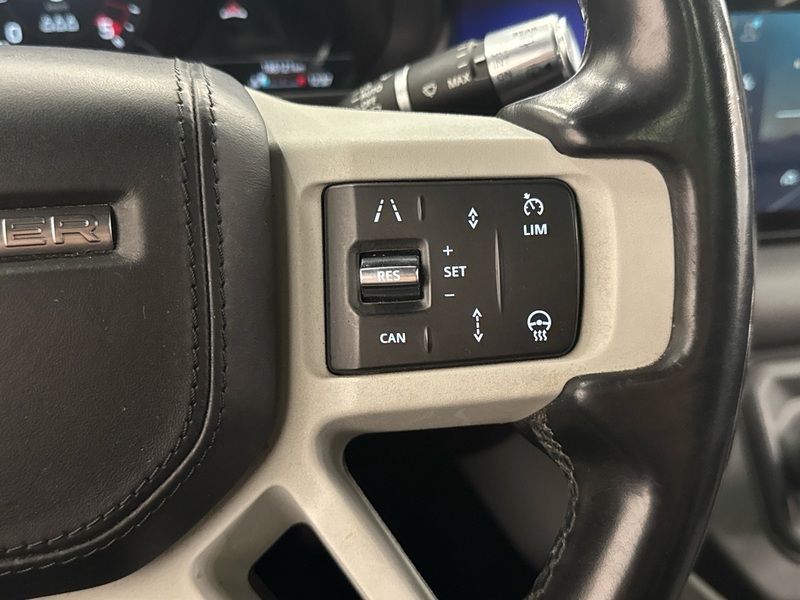 Land Rover Defender vaihtoauto