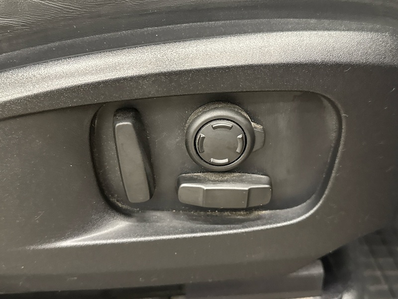 Land Rover Defender vaihtoauto