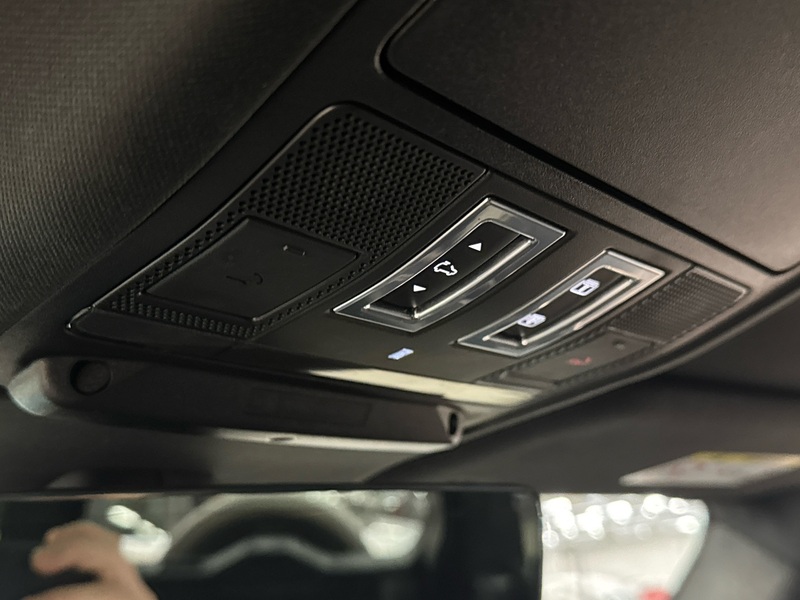 Land Rover Defender vaihtoauto